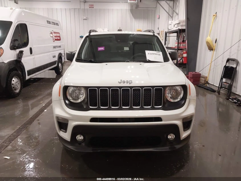 Jeep Renegade 1.3l Latitude 4X4, снимка 12 - Автомобили и джипове - 54315430