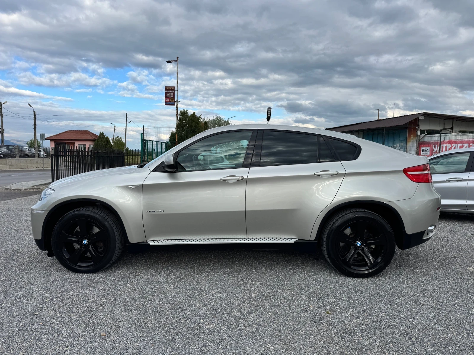 BMW X6 Xdrive 3.5d 286ps!! FULL!! 126kkm!!!, снимка 3 - Автомобили и джипове - 54622610