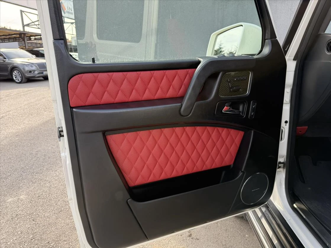 Mercedes-Benz G 63 AMG, снимка 9 - Автомобили и джипове - 54718246