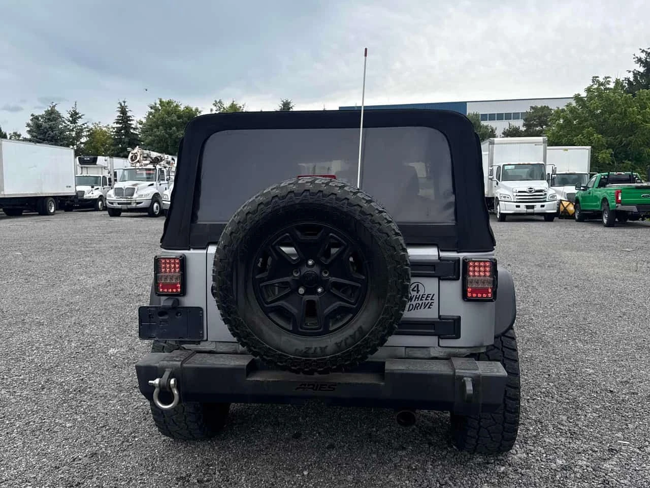 Jeep Wrangler Willys Wheeler/CARFAX/ЛЕБЕДКА/4Х4/3.6, снимка 5 - Автомобили и джипове - 55046710