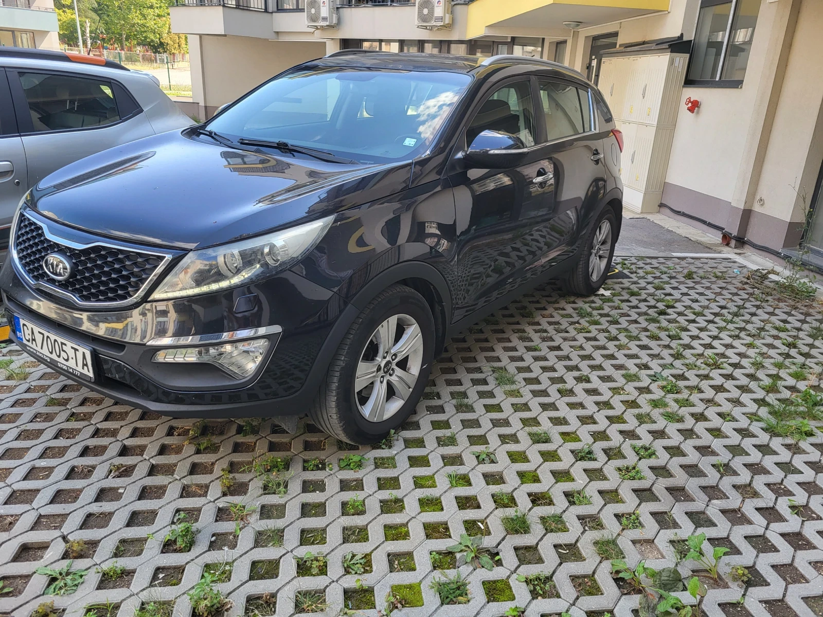 Kia Sportage, снимка 2 - Автомобили и джипове - 55404987