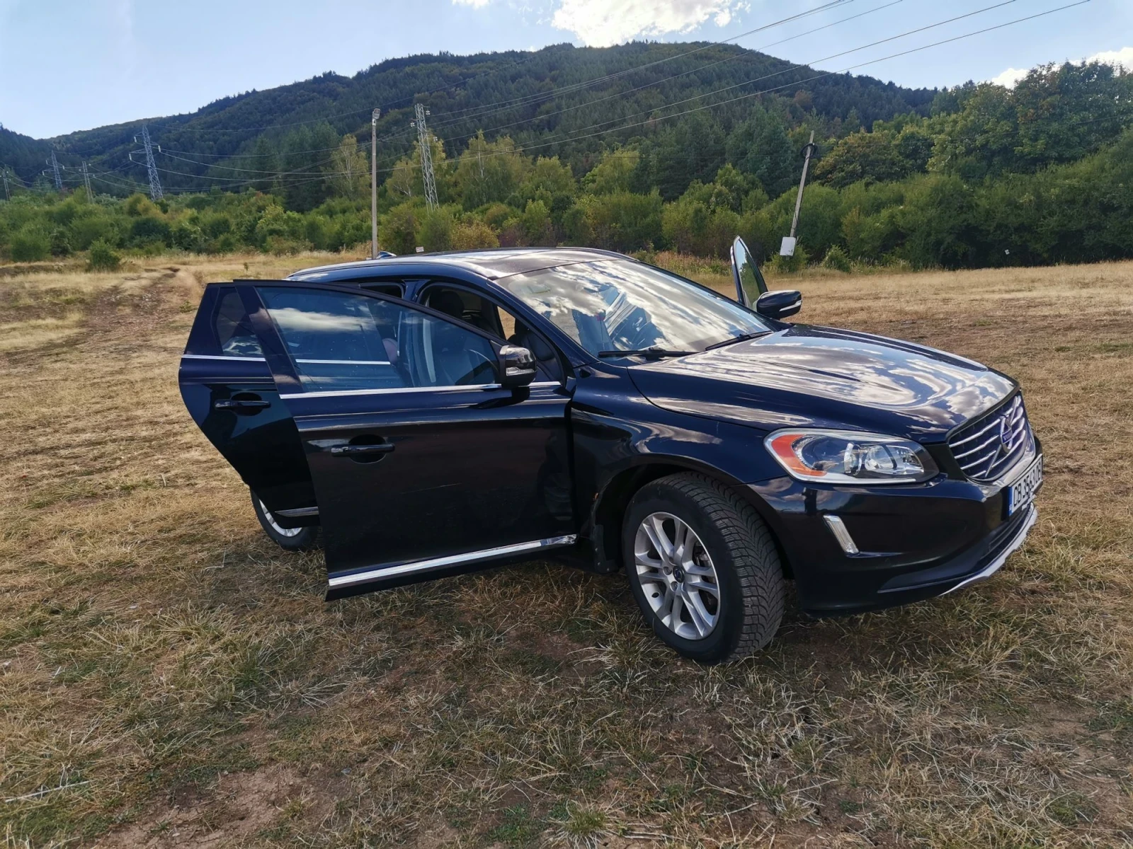 Volvo XC60, снимка 3 - Автомобили и джипове - 55953345