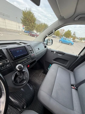 Обява за продажба на VW Caravelle 2.5 tdi 130к.с. 6 скорости  ~17 500 лв. - изображение 9 | Auto.bg Обява за продажба на VW Caravelle 2.5 tdi 130к.с. 6 скорости  ~17 500 лв. - изображение 9