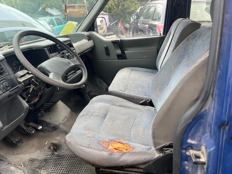 VW T4, снимка 4 - Бусове и автобуси - 52570940