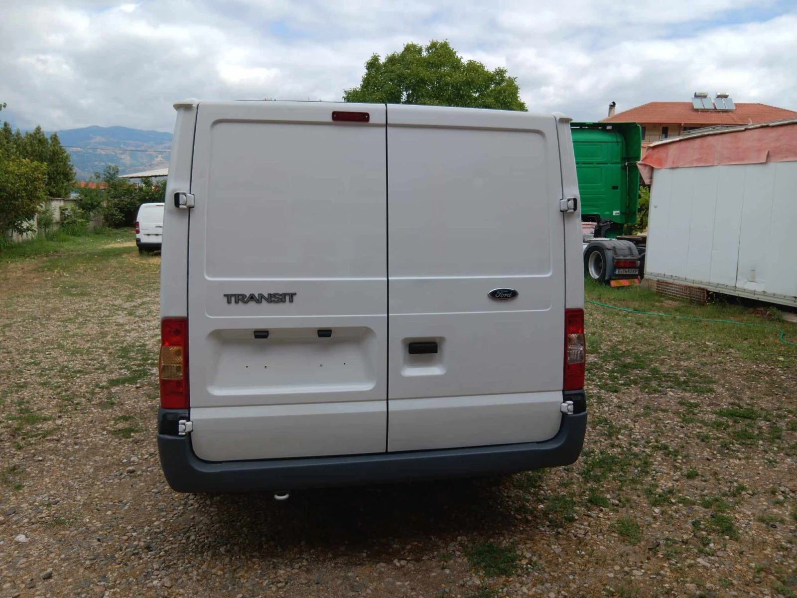 Ford Transit 2.2 - изображение 7