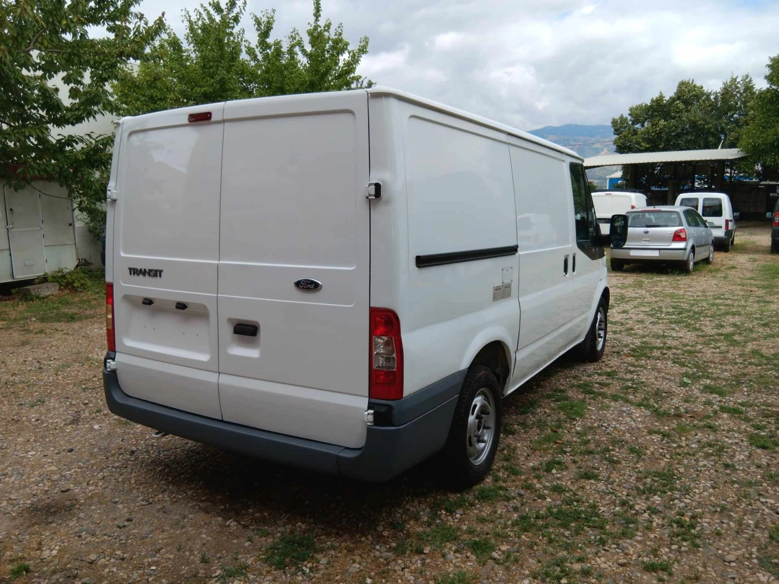 Ford Transit 2.2 - изображение 9