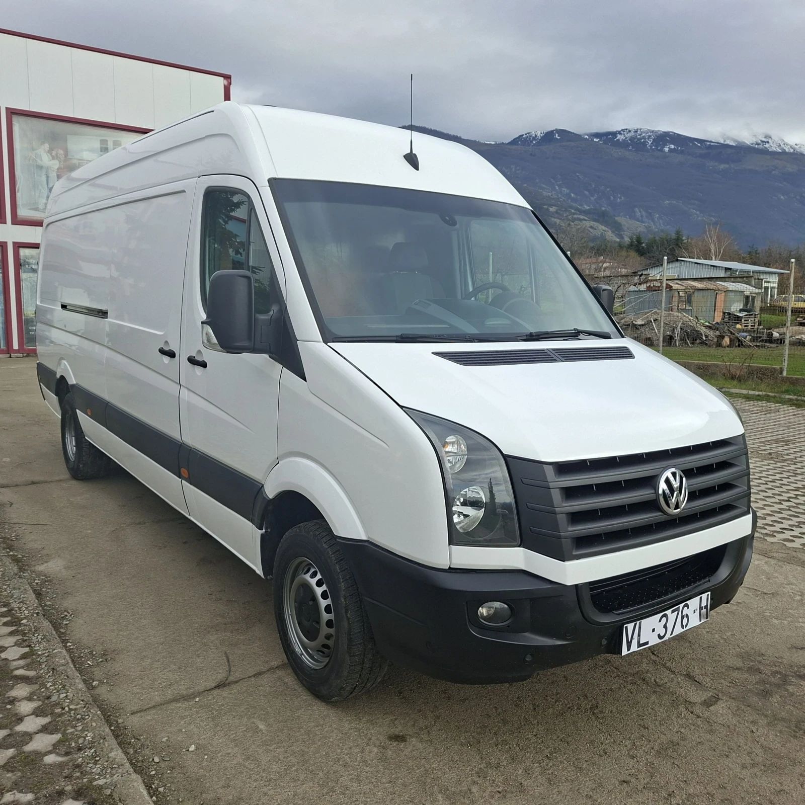 VW Crafter 2.0 Tdi MAXI ДВИЙНА ГУМА ДО 3.5Т - изображение 2