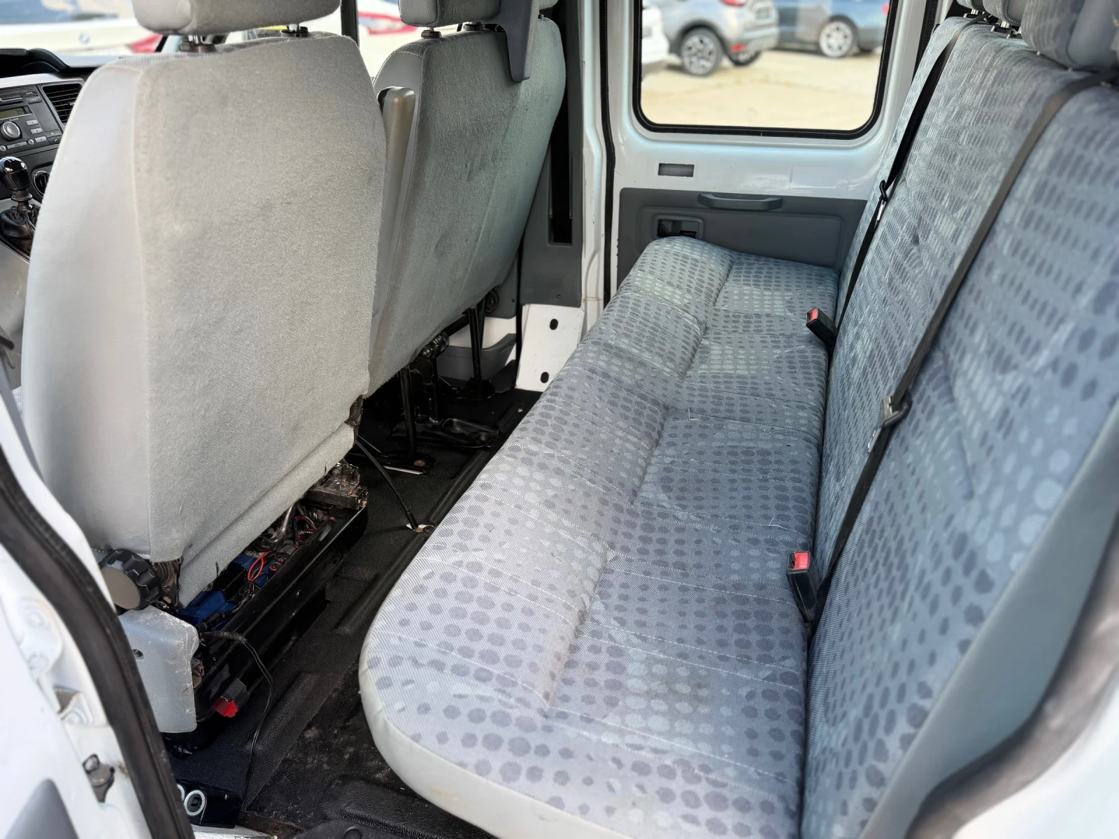 Ford Transit 2.2TDCI 300M 6+ 1+ Климатик* 6 скорости* , снимка 7 - Бусове и автобуси - 54838775