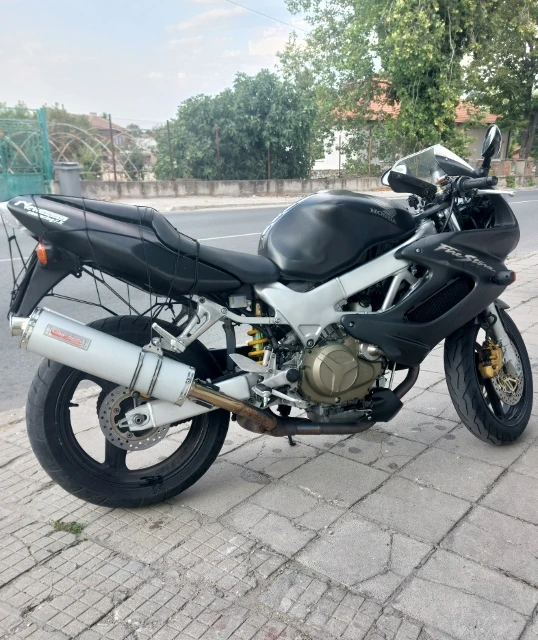 Honda Vtr, снимка 4 - Мотоциклети и мототехника - 55779921