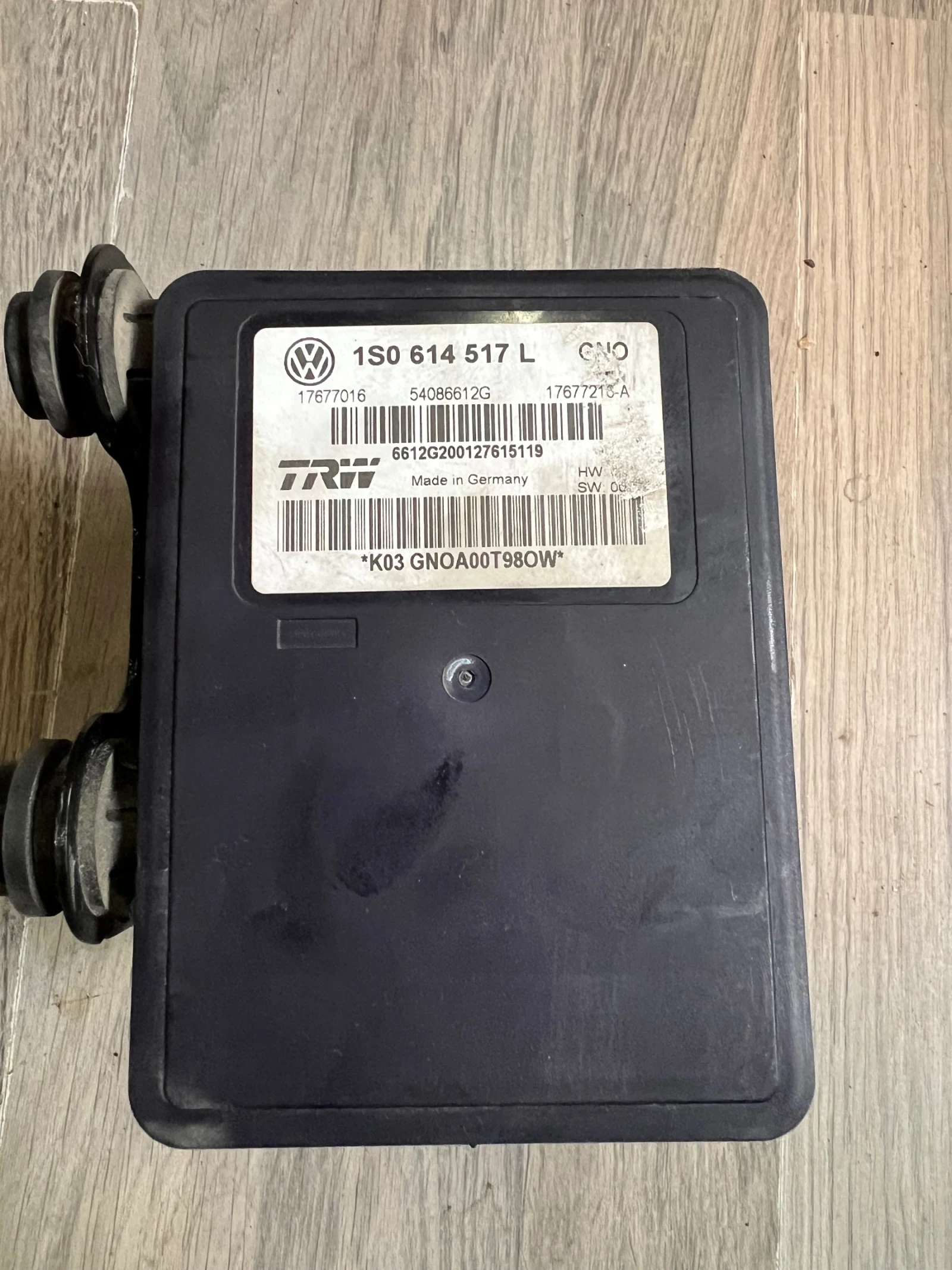 1S0614517L ABS ����� SKODA VW 1S0 614 517 L 17677016 54086612G 17677216-A  | Mobile.bg � ����������� 1