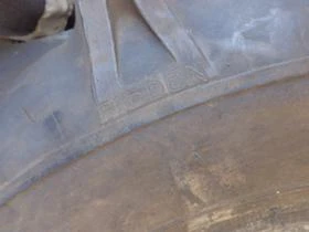 Гуми, снимка 4