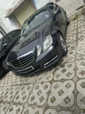 Mercedes-Benz E 200, снимка 1