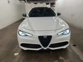Alfa Romeo Giulia TI SPORT CARBON* AWD* H&K* PANO* DISTRONIC* , снимка 2