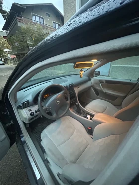 Mercedes-Benz C 220, снимка 7