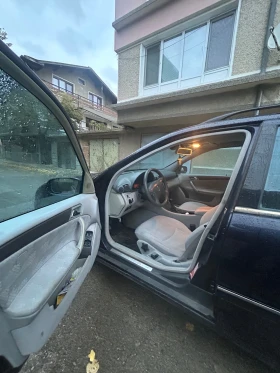 Mercedes-Benz C 220, снимка 6