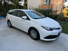 Toyota Auris, снимка 2