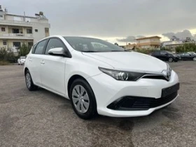     Toyota Auris 1.8--