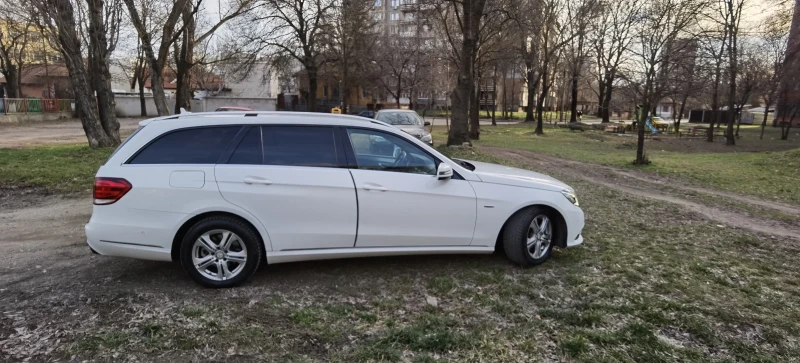 Mercedes-Benz E 200 EDITION-E , снимка 5 - Автомобили и джипове - 47659069