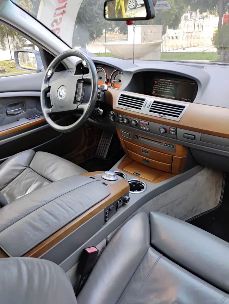 BMW 735 3.5, снимка 9 - Автомобили и джипове - 47992600