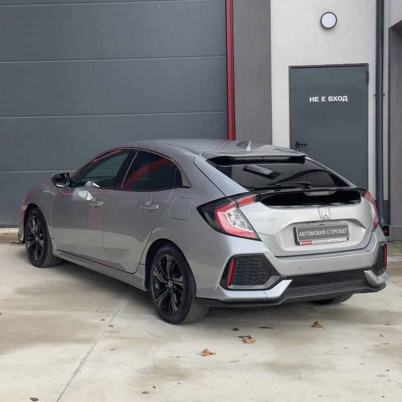 Honda Civic 1.0 VTEC Elegance Turbo AT, снимка 7 - Автомобили и джипове - 51190332