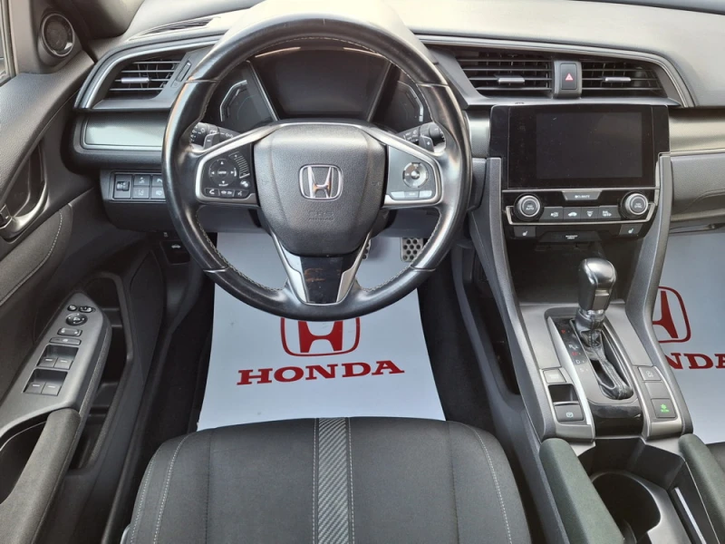 Honda Civic 1.0 VTEC Elegance Turbo AT, снимка 10 - Автомобили и джипове - 51190332
