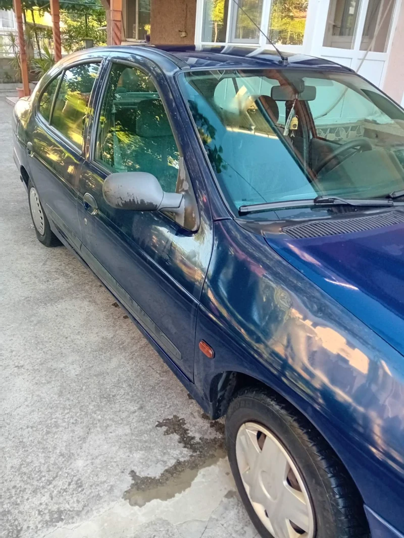 Renault Megane, снимка 4 - Автомобили и джипове - 52658188