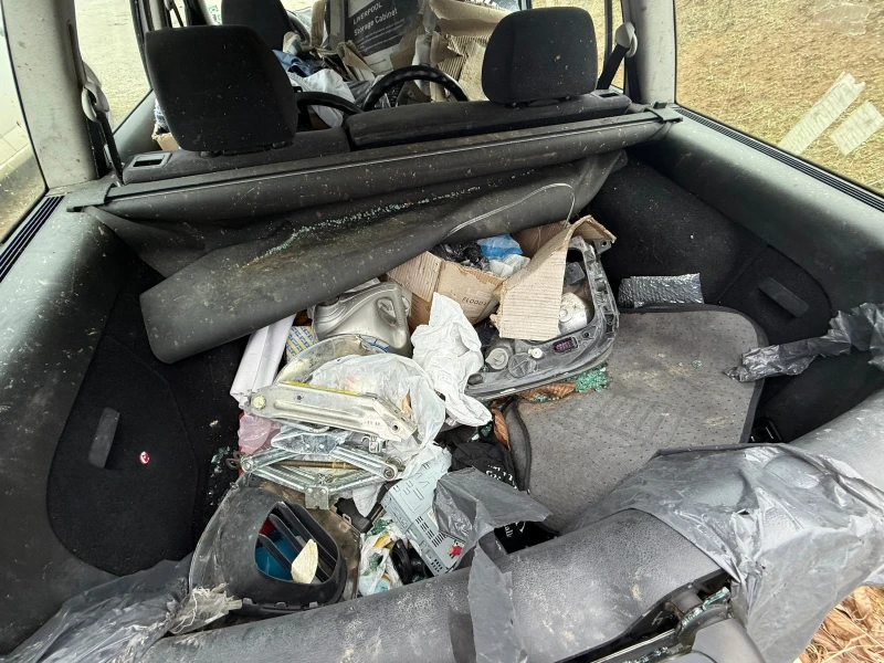 VW Golf 1.9TDi ЗА ЧАСТИ, снимка 5 - Автомобили и джипове - 52708681