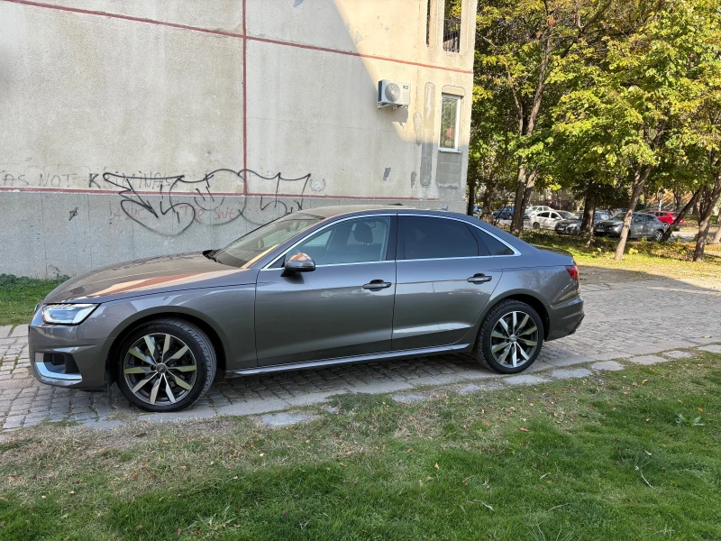 Audi A4 2.0TDI S-Line Фейслифт, снимка 5 - Автомобили и джипове - 52844431