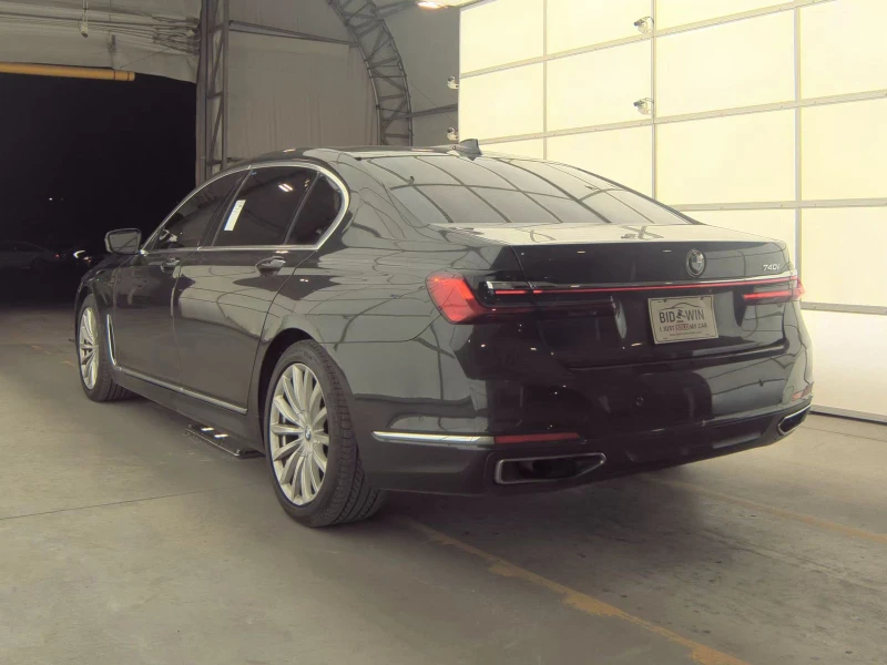 BMW 740 i DIGITAL/ОБДУХВАНЕ/ПОДГРЕВИ/ВАКУУМ/360/HEAD-UP, снимка 4 - Автомобили и джипове - 53076260