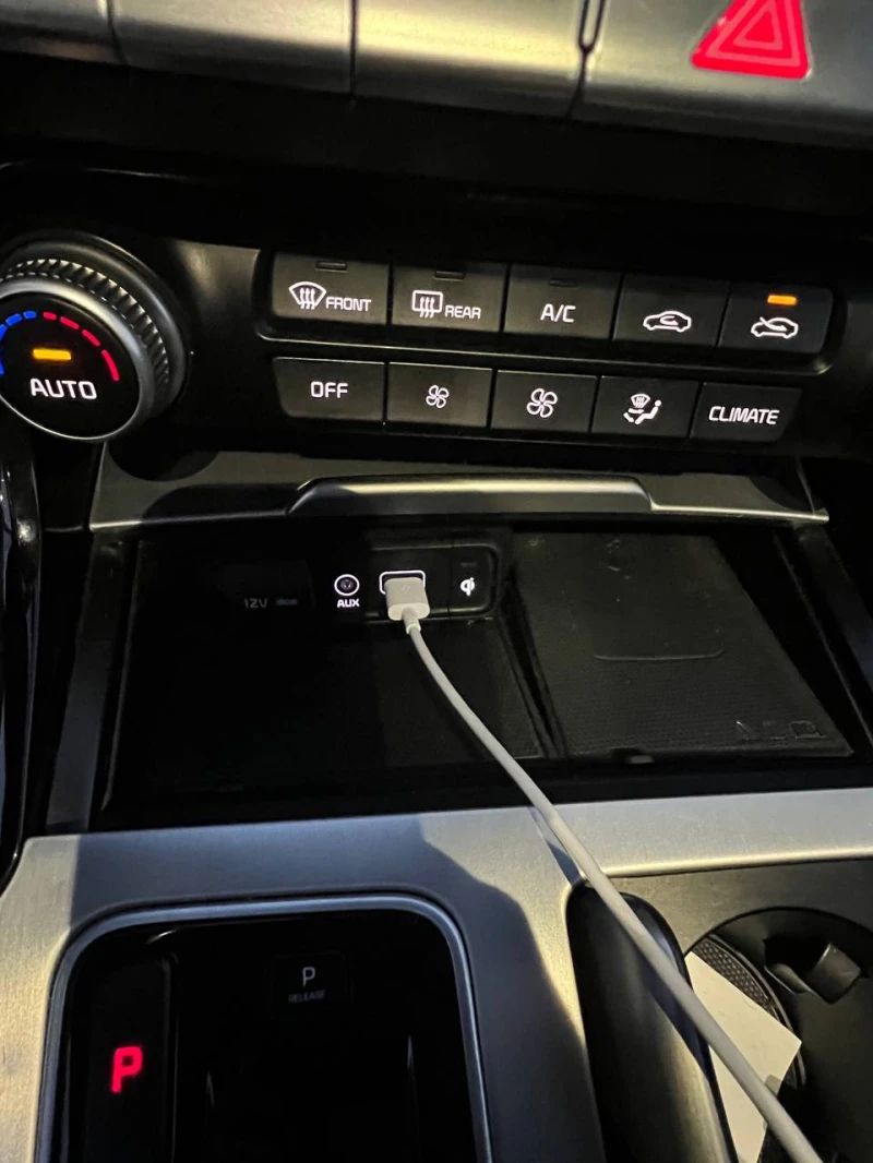 Kia Stinger * * ТОП-ЦЕНА* * , снимка 14 - Автомобили и джипове - 53495812