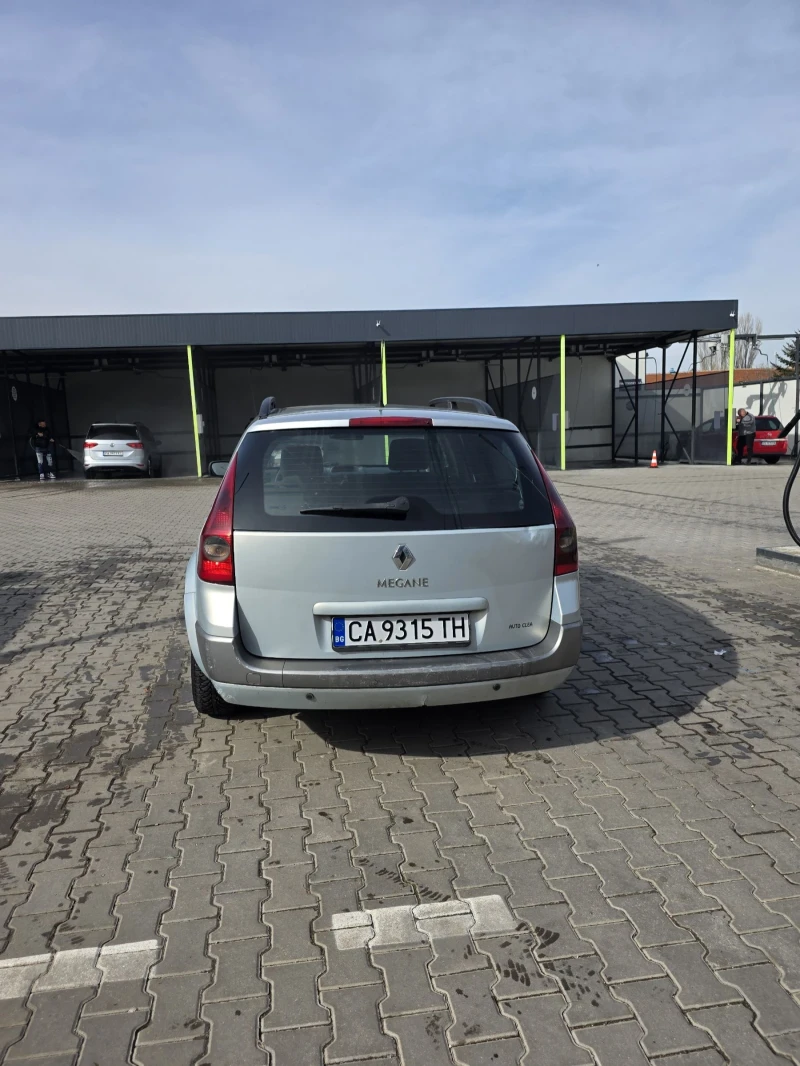 Renault Megane 1.5  !!супер икономична !!, снимка 6 - Автомобили и джипове - 53535831