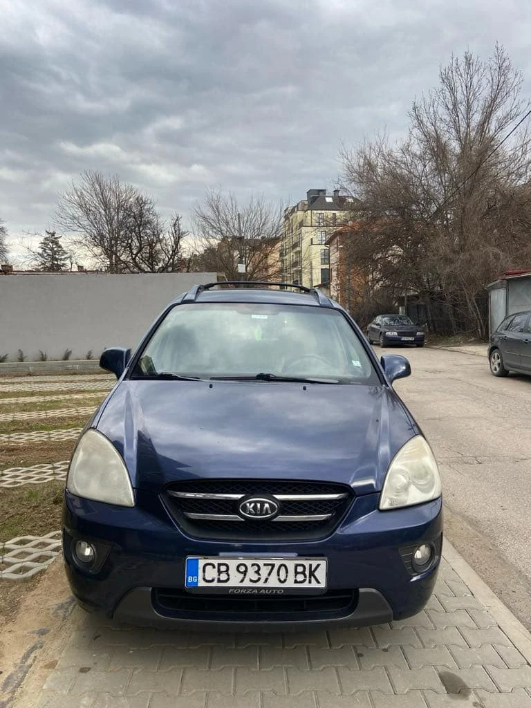 Kia Carens 2.0 CRDI СПЕШНО, снимка 13 - Автомобили и джипове - 48390354