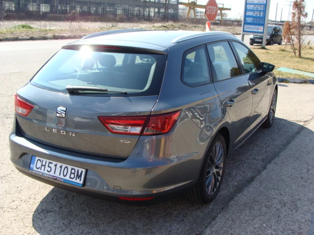 Seat Leon 1.6, снимка 4 - Автомобили и джипове - 49377131