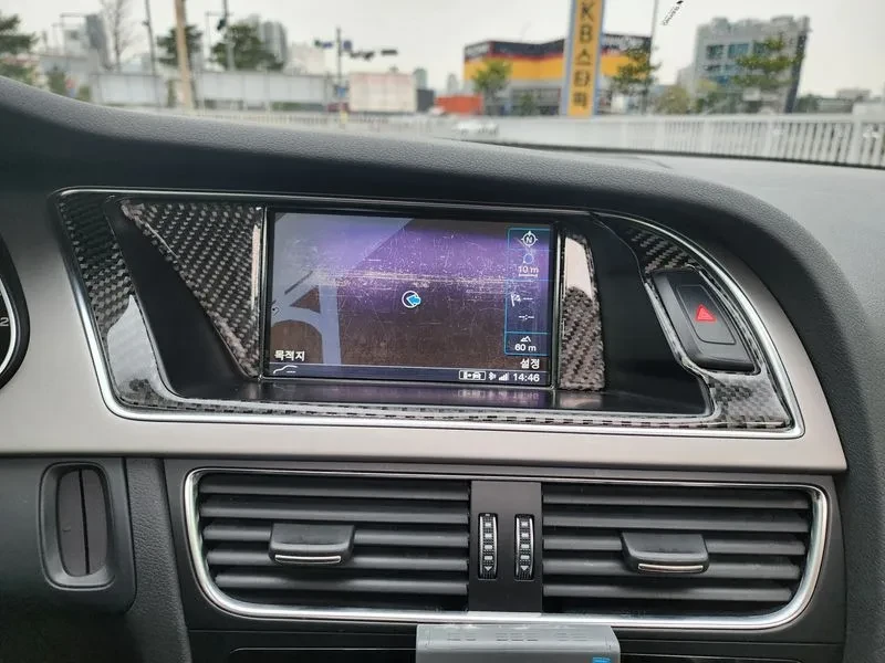 Audi A4 2.0 TDI, снимка 13 - Автомобили и джипове - 54550852