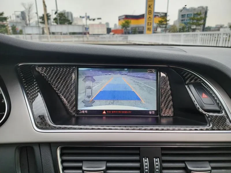 Audi A4 2.0 TDI, снимка 14 - Автомобили и джипове - 54550852