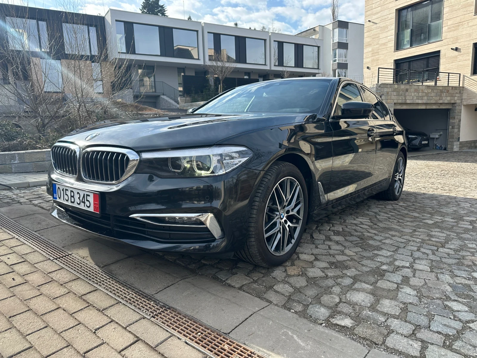 BMW 520 xDrive, снимка 1