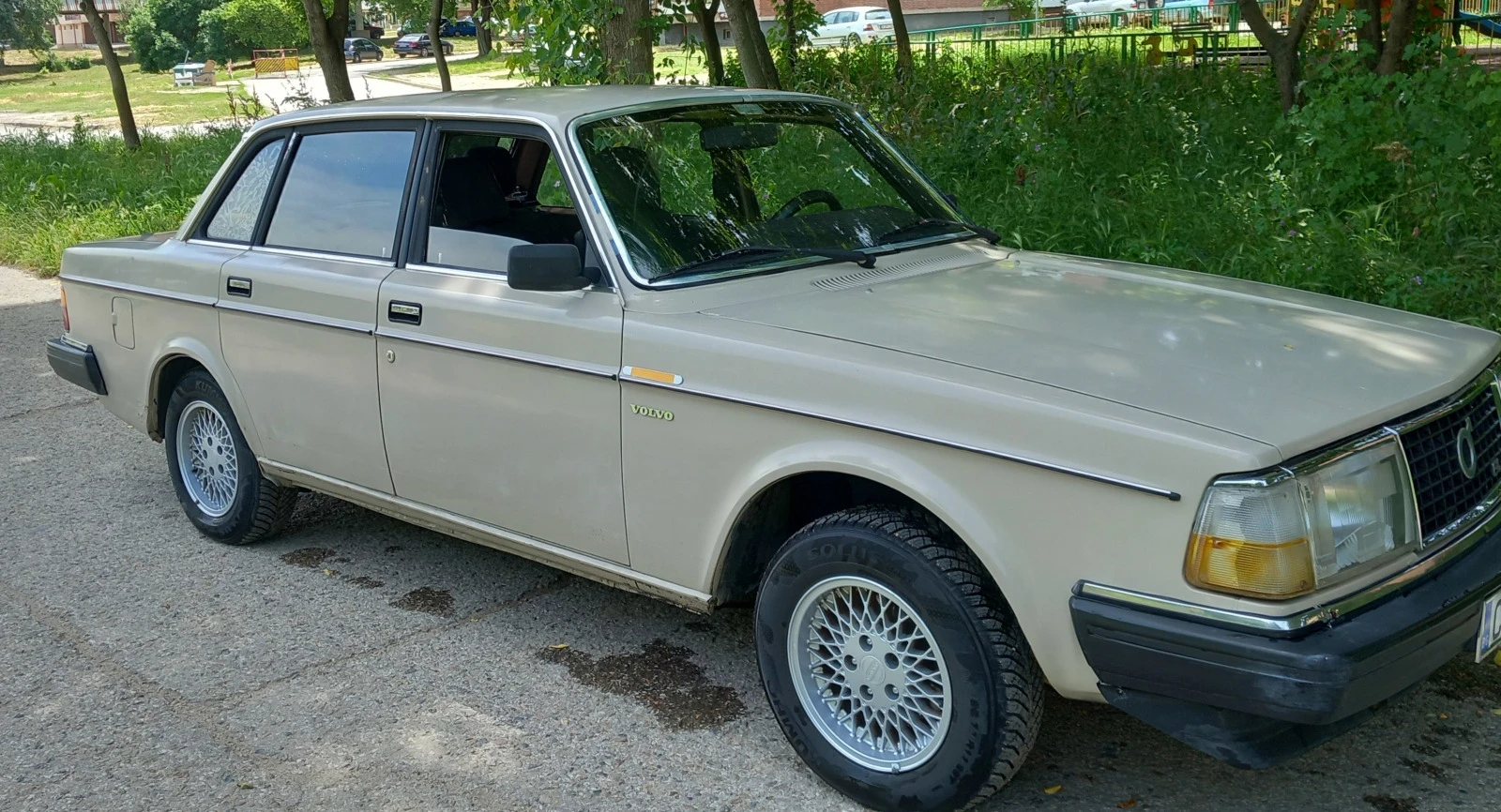 Volvo 244 GL - изображение 2