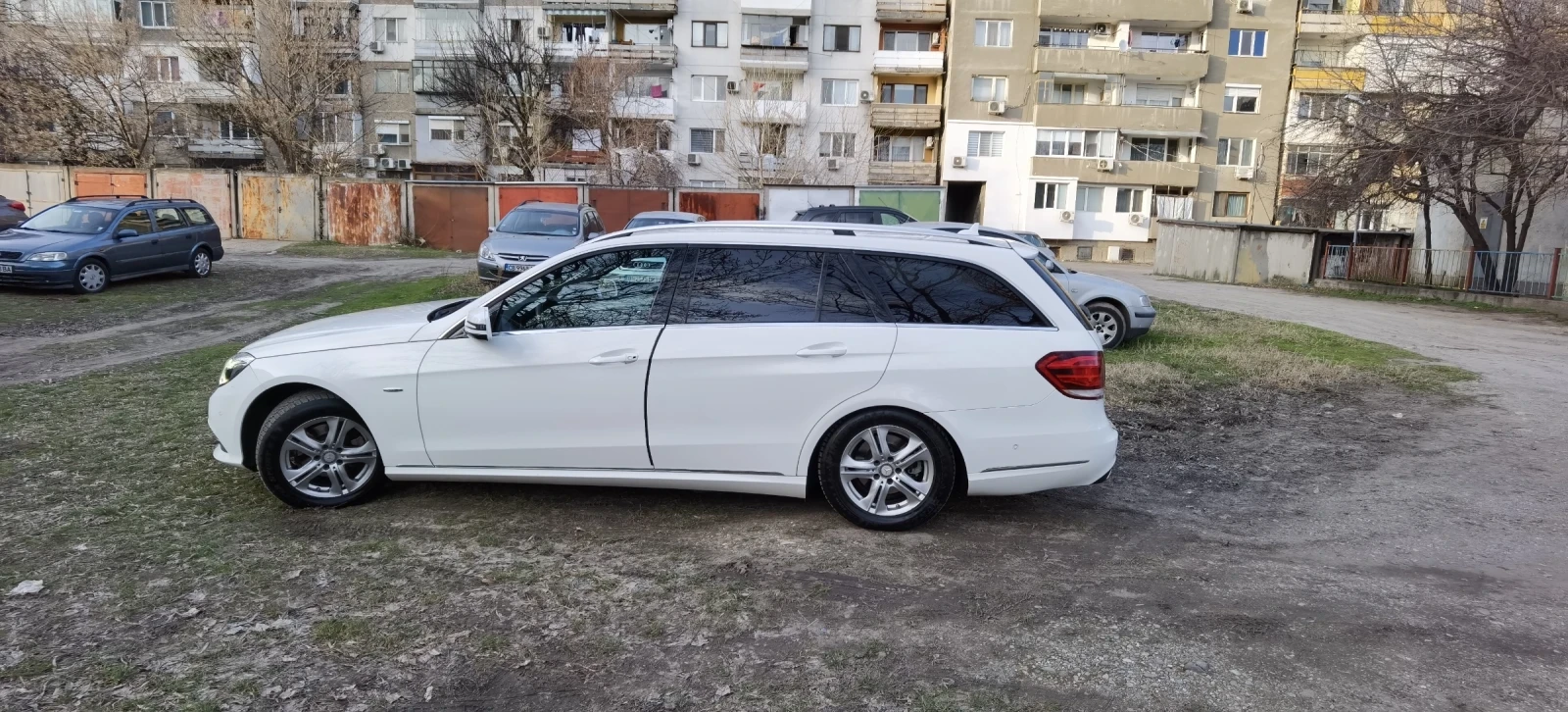 Mercedes-Benz E 200 EDITION-E  - изображение 4