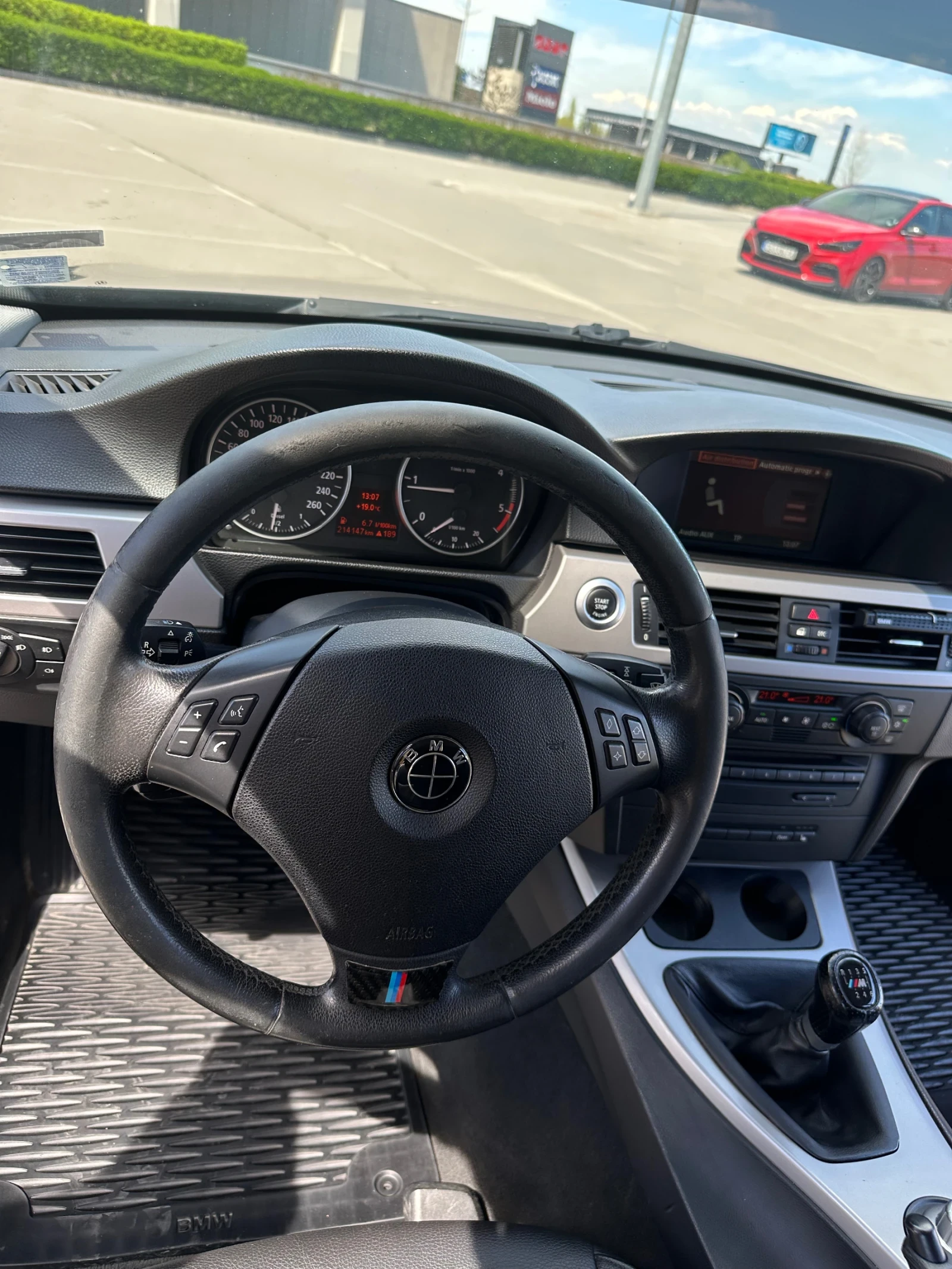 BMW 320 D 163 - изображение 8