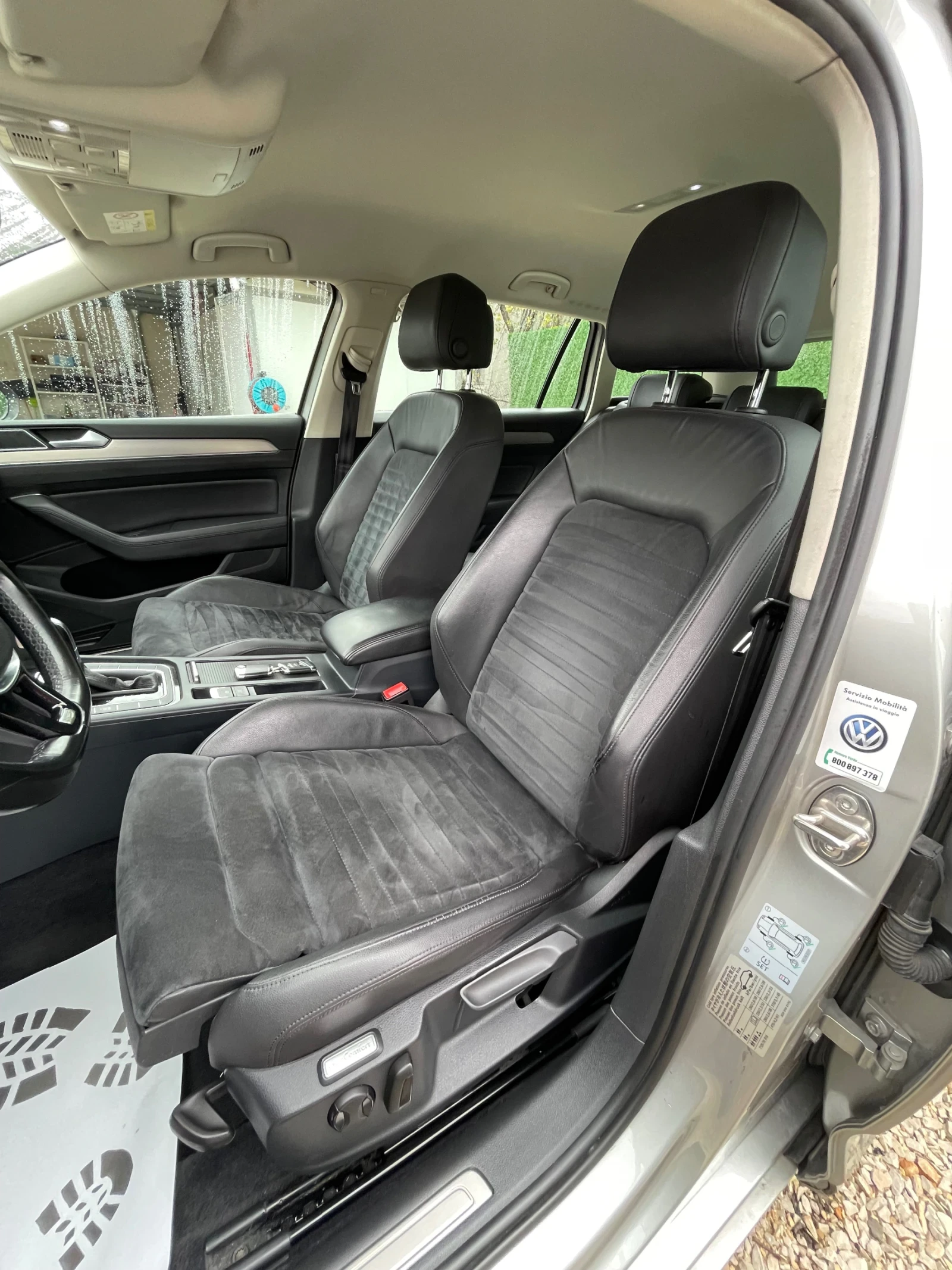 VW Passat 2.0TDI/DIGITAL/HIGHLINE/ALCANTARA/LANE ASSIST - изображение 10