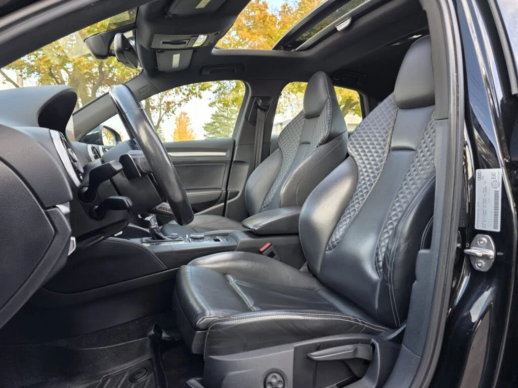 Audi S3 * АВТО КРЕДИТ* ЦЕНА ДО БГ * Сервизна история *  - изображение 8