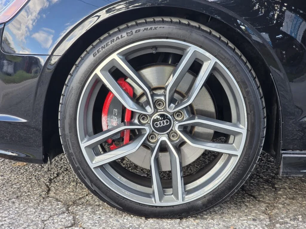 Audi S3 * АВТО КРЕДИТ* ЦЕНА ДО БГ * Сервизна история *  - изображение 7