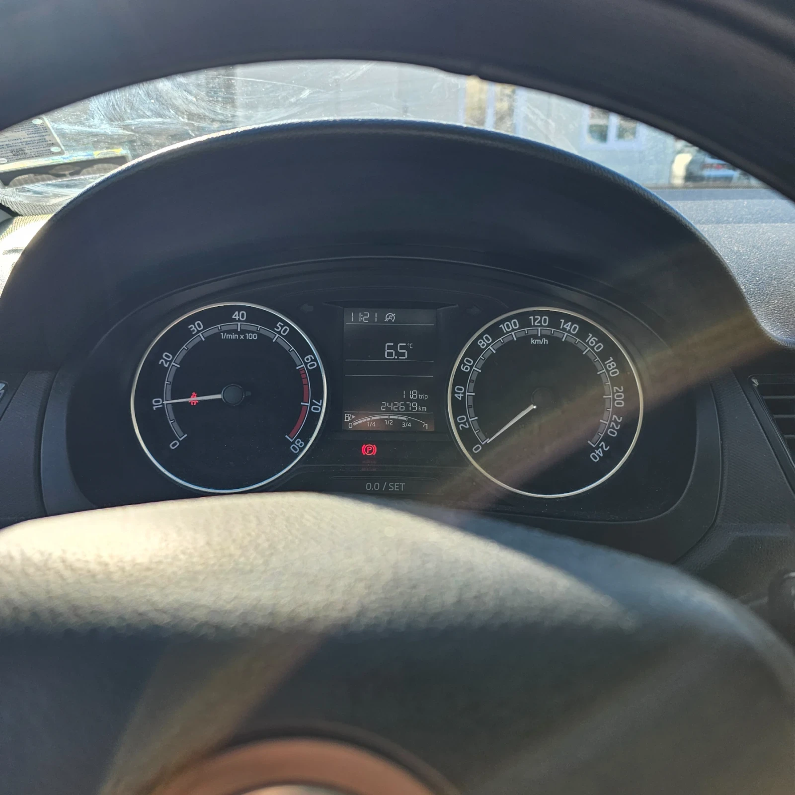 Skoda Rapid 1.0 - изображение 8