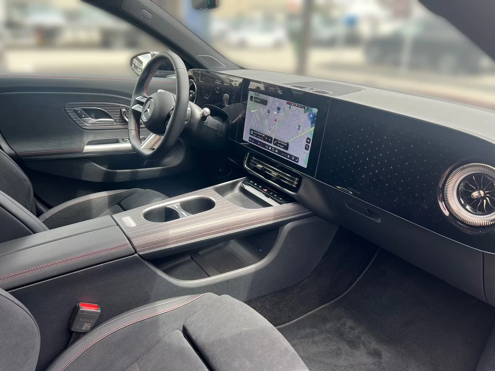 Mercedes-Benz CLA 250 + EQ AMG KeyGO PANO DISTR Memory KAM iCarbg, снимка 6 - Автомобили и джипове - 53827030