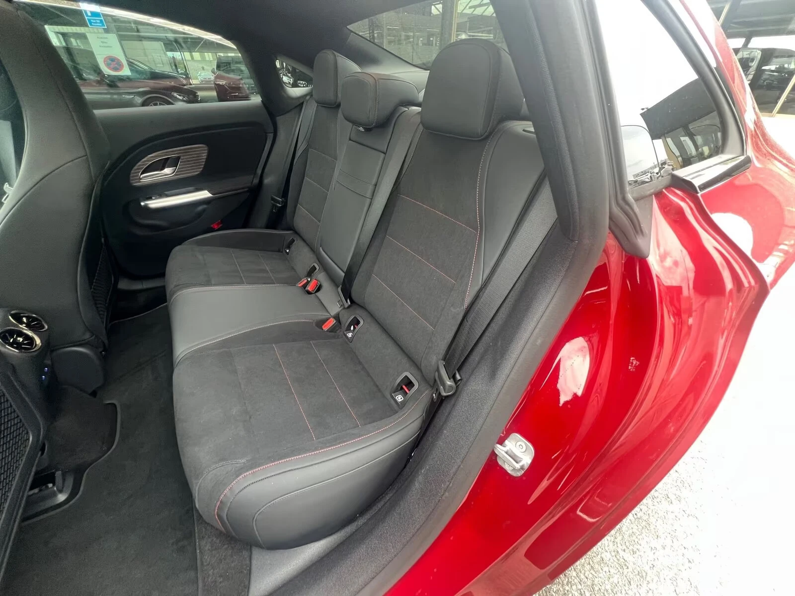Mercedes-Benz CLA 250 + EQ AMG KeyGO PANO DISTR Memory KAM iCarbg, снимка 8 - Автомобили и джипове - 53827030