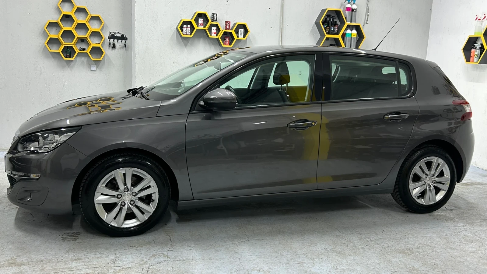 Peugeot 308 1.6 HDi, снимка 2 - Автомобили и джипове - 54008595
