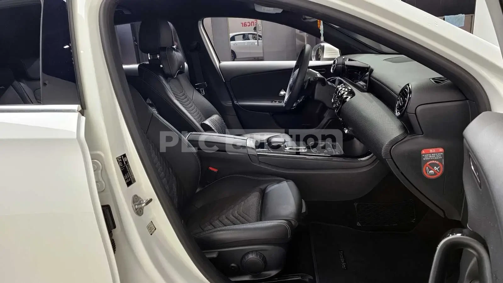 Mercedes-Benz A 220 FULL DIGITAL/ЛИЗИНГ ОТ 255, снимка 10 - Автомобили и джипове - 54107564