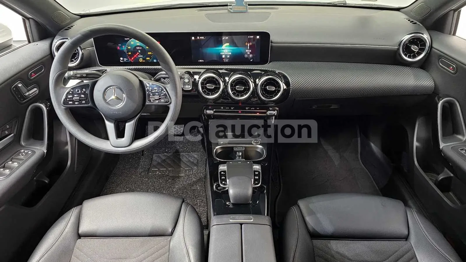 Mercedes-Benz A 220 FULL DIGITAL/ЛИЗИНГ ОТ 255, снимка 7 - Автомобили и джипове - 54107564