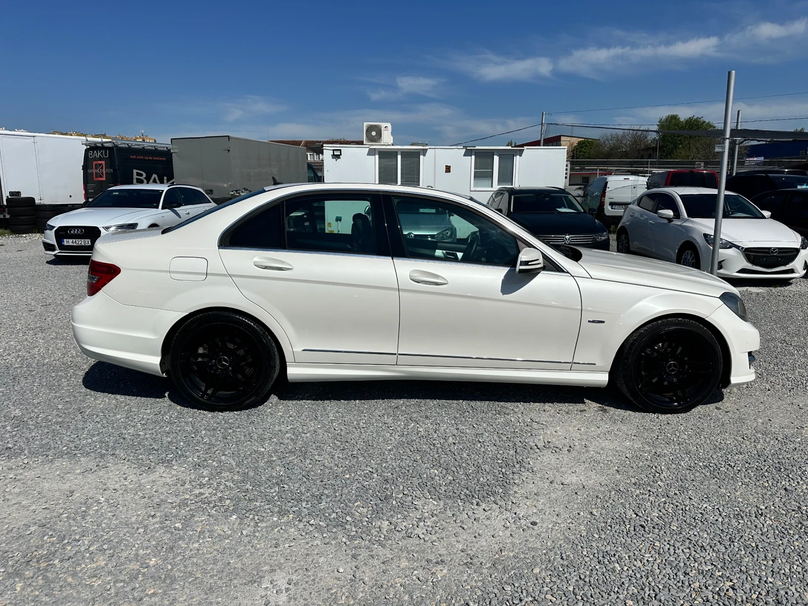 Mercedes-Benz C 180 AMG, снимка 4 - Автомобили и джипове - 54302524