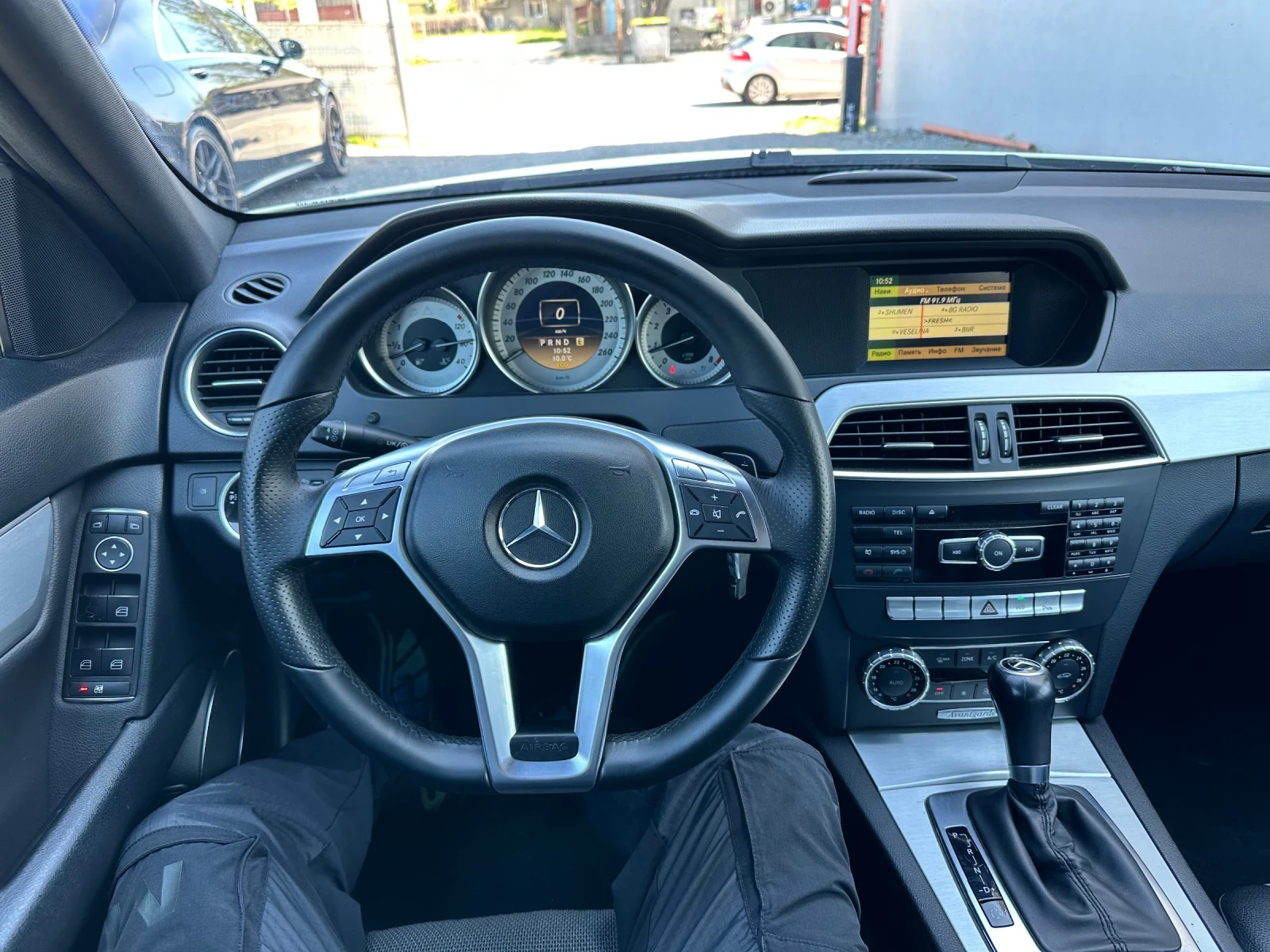 Mercedes-Benz C 180 AMG, снимка 9 - Автомобили и джипове - 54302524